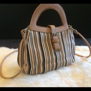 Etienne Aigner small crossbody purse 😍